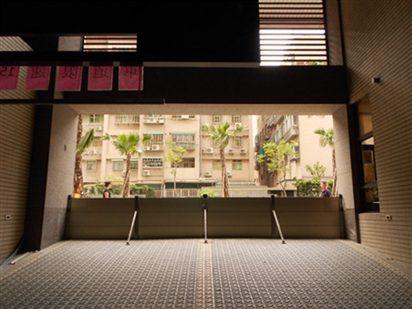 thiết bị chống ngập