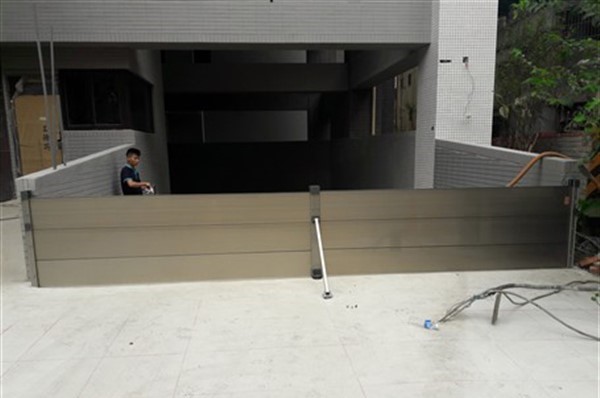 quy trình lắp vách ngăn chống ngập lối ra vào hầm để xe